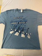 Load image into Gallery viewer, VTG The Beatles Abbey Road T-shirt 2005 Metallic Tee 2XL